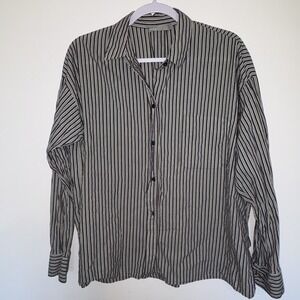 Vince. Women's Black & White Striped  Button Down Shirt  Size Medium Long Sleeve